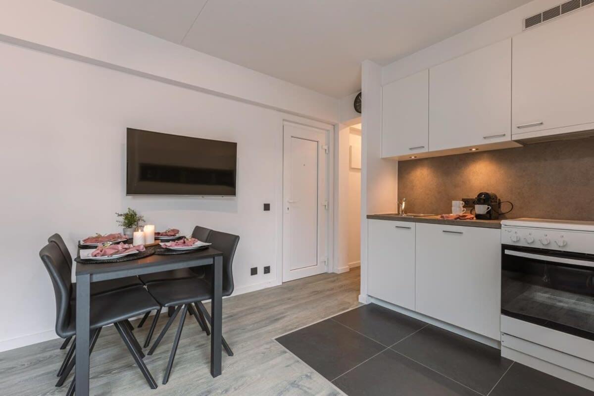 Huswell - Sunny Apartment In Knokke-Heist With Big Terrace Kültér fotó